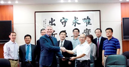 World Animal Protection sign an MOU with DRC, one of China Central Government's leading research institutes. 